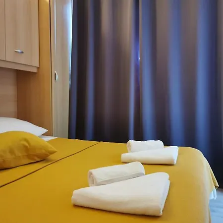 Apartment Jurcevic Traù Esterno foto